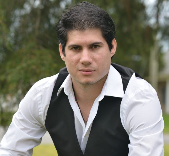 Adrián Henríquez