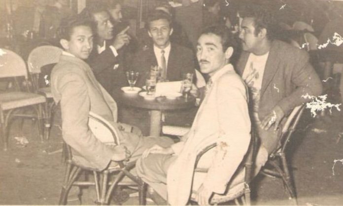 grupo de los Disidentes en Paris