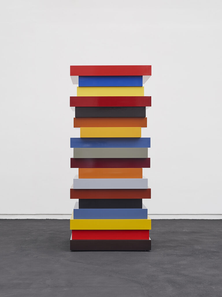 Stack Colors, Aluminum and automotive paint, 108 x 48 x 48 inches, 2018, ©Sean Scully; Courtesy Lisson Gallery