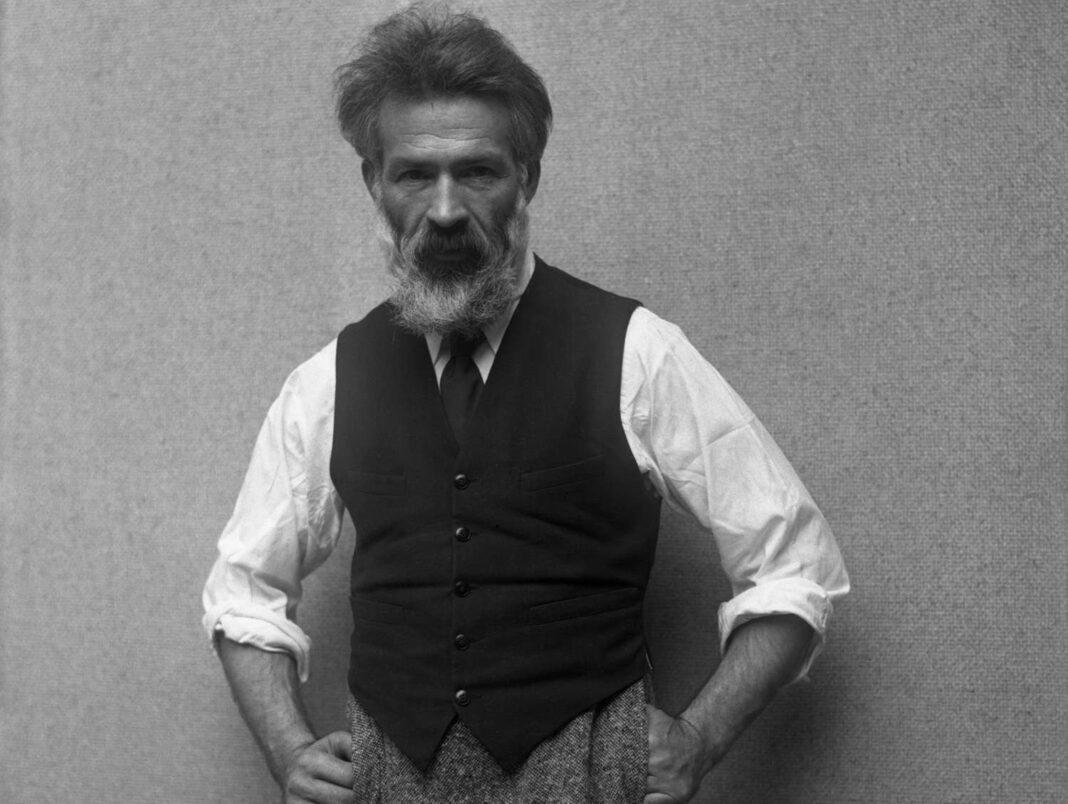 CONSTANTIN BRANCUSI