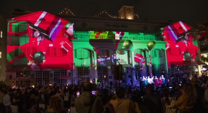 MMF - Miami Beach Holiday Festival Of Lights (5) Photos Courtesy of Ocean Drive Association