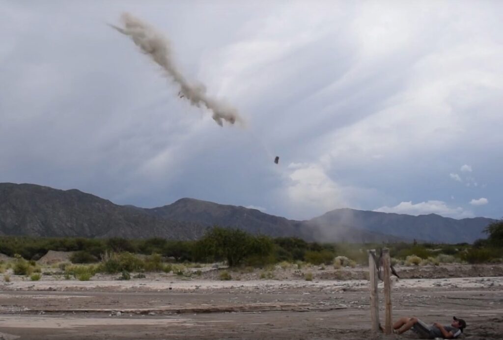 Adrián Sosa: Habitar una Nube (To Inhabit a Cloud)