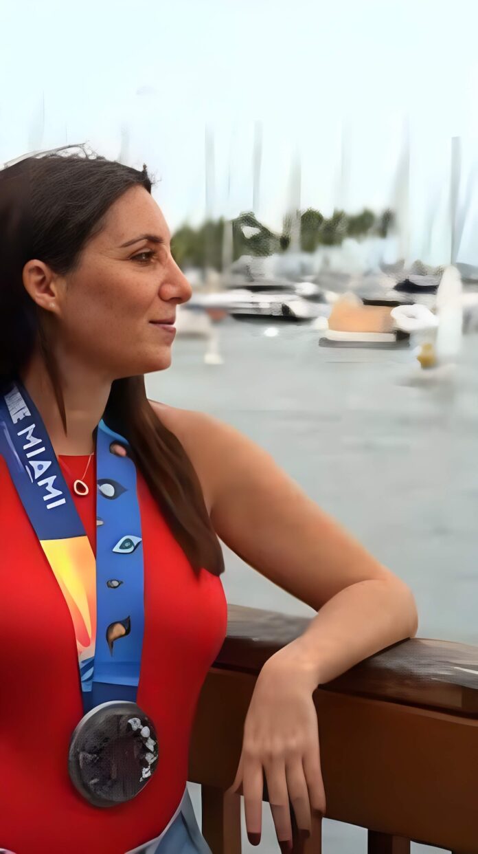 Courtney Einhorn Courtney Einhorn