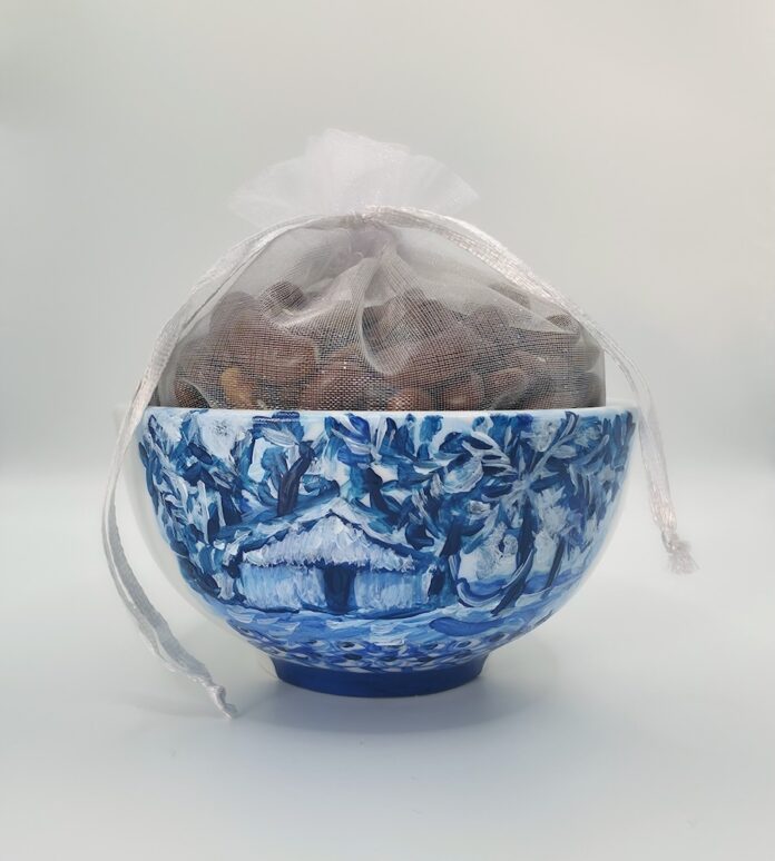 Las Poroteras (detail), painted rice cup and beans. Courtesy of the artist.