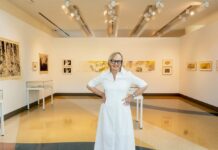 Opening portrait of Lea Nickless in the gallery